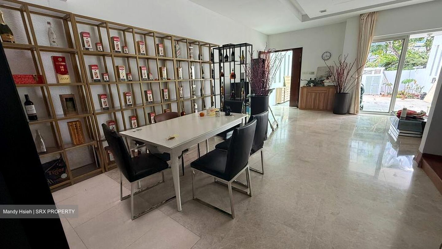 Bedok Ria (D16), Terrace #525150571